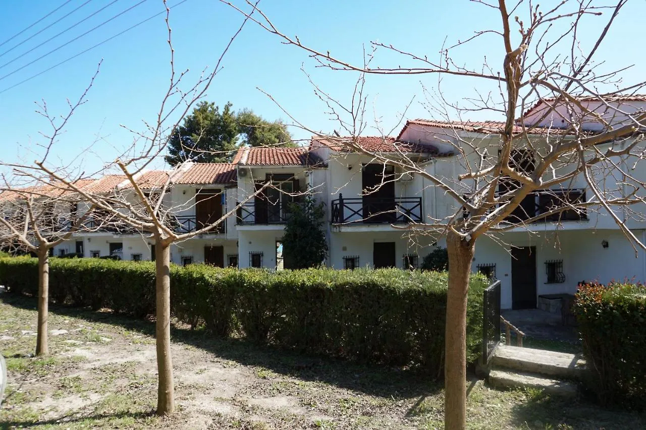 Case de vacanță Delfini Villa, Beachfront 2-Bdrm Maisonette Possidi Grecia